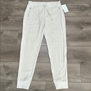 Athleta Headlands Hybrid Trek Jogger High Rise Hiking Casual Pants Tan 12 Tall